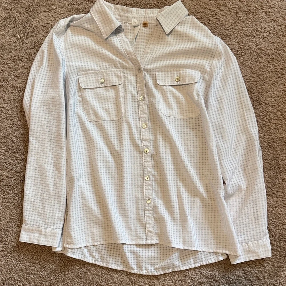 White Button-Up Shirt - Picture 1 of 2